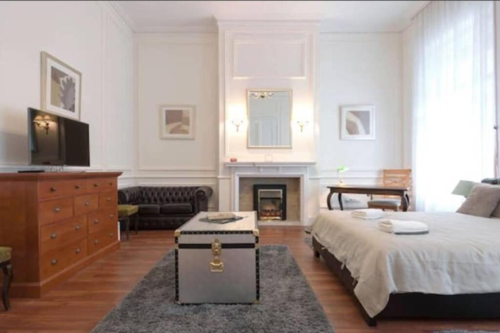 Luxury Art Deco Close To Museum Of Fine Arts Appartamento